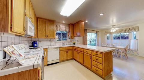 329 Judith Ct, Windsor, CA 95492 photo 12