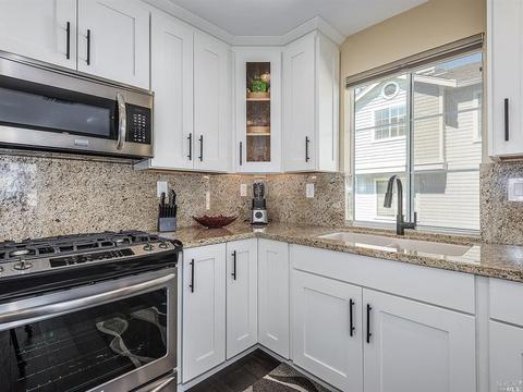 362 E St, Benicia, CA 94510 photo 11