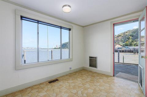 31 Sandy Beach Rd, Vallejo, CA 94590 photo 2