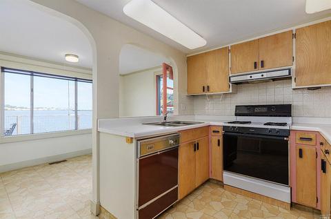 31 Sandy Beach Rd, Vallejo, CA 94590 photo 5