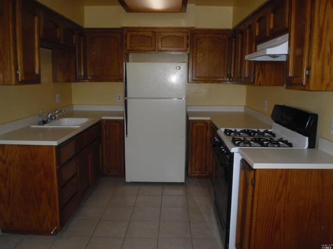 1044 Western Ave, Vallejo, CA 94591 photo 3