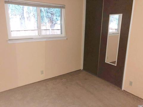 464 Crestview Dr, Vacaville, CA 95688 photo 8