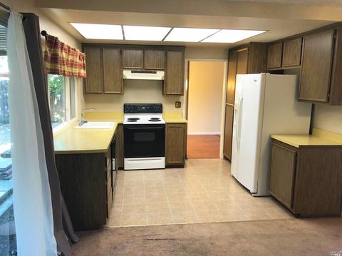 464 Crestview Dr, Vacaville, CA 95688 photo 6