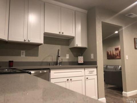 847 Heath Ct, Fairfield, CA 94533 photo 3