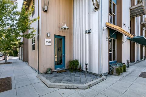 490 1st St, Petaluma, CA 94952 photo 2