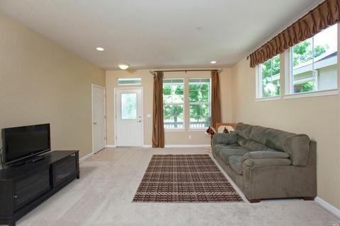 8372 Trione Cir, Windsor, CA 95492 photo 5