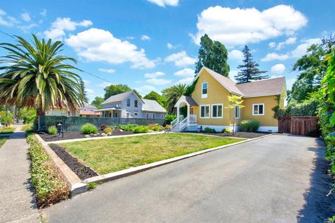 446 Brown St, Napa, CA 94559 photo 2