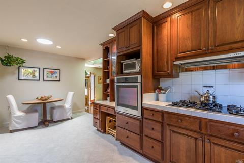 837 4th St E, Sonoma, CA 95476 photo 3