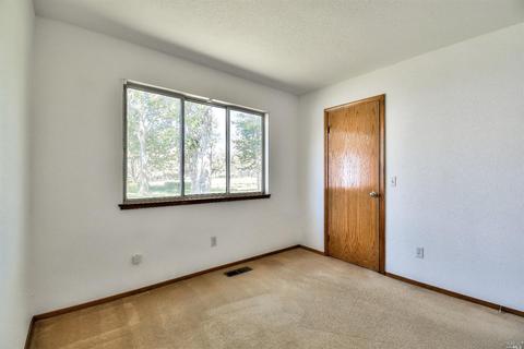 9506 Lakewood Dr, Windsor, CA 95492 photo 23