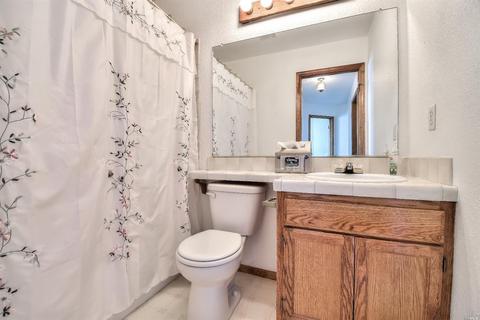 9506 Lakewood Dr, Windsor, CA 95492 photo 28