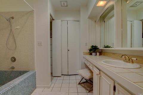 Undisclosed, Tiburon, CA 94920 photo 18