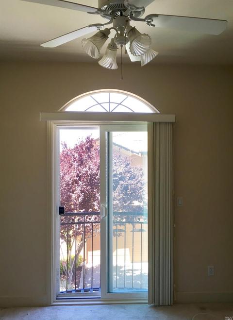 8315 Montiglio Ct, Vallejo, CA 94591 photo 10