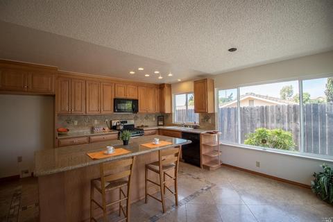 170 Bluebird Ct, Vallejo, CA 94591 photo 8