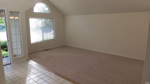 6177 Marsi Ct, Windsor, CA 95492 photo 3