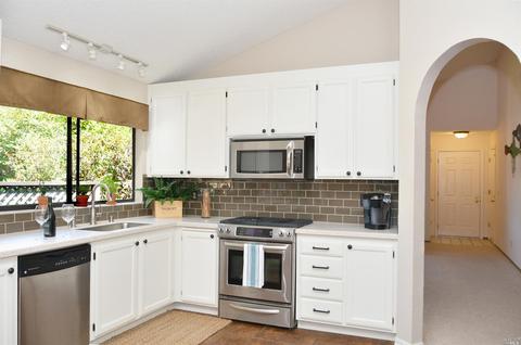 417 Jay Ct, Sonoma, CA 95476 photo 11