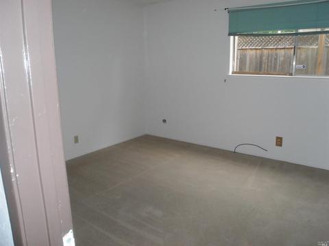 207 Valencia St, Vallejo, CA 94591 photo 12