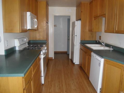 207 Valencia St, Vallejo, CA 94591 photo 6