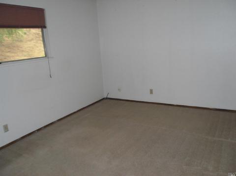 207 Valencia St, Vallejo, CA 94591 photo 3