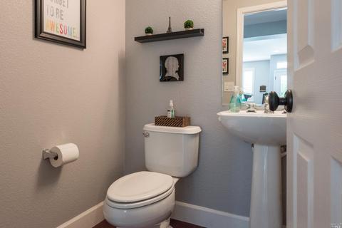 8376 Trione Cir, Windsor, CA 95492 photo 8