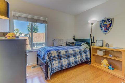 605 E L St, Benicia, CA 94510 photo 16