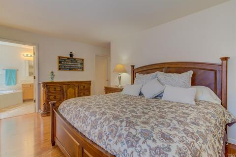 605 E L St, Benicia, CA 94510 photo 22
