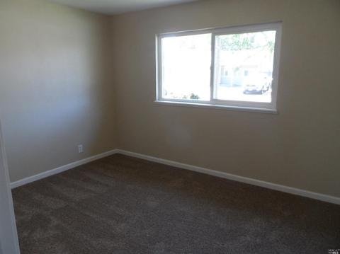 218 E Utah St, Fairfield, CA 94533 photo 3