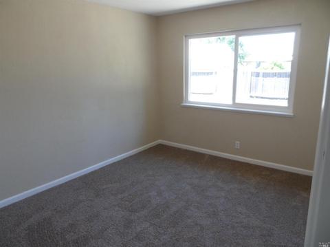 218 E Utah St, Fairfield, CA 94533 photo 6