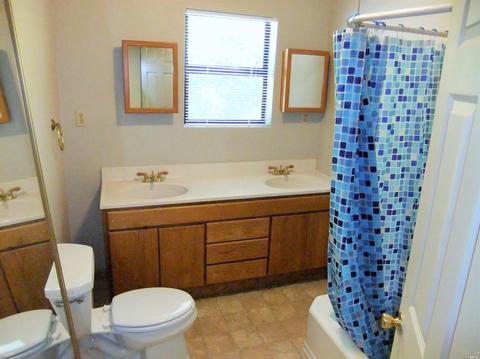 241 Holly St, Willits, CA 95490 photo 11