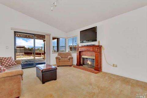 100 Seahorse Dr, Vallejo, CA 94591 photo 2