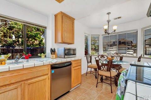 100 Seahorse Dr, Vallejo, CA 94591 photo 8