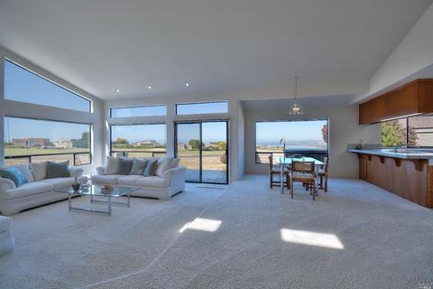 126 Widgen Ct, Bodega Bay, CA 94923 photo 2