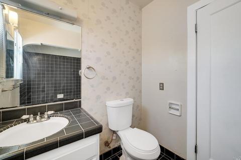1407 Alabama St, Vallejo, CA 94590 photo 18