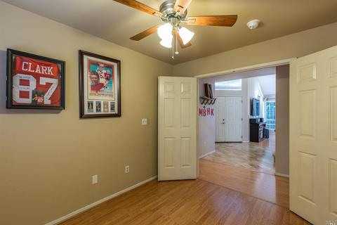 7024 Edinburgh Ct, Windsor, CA 95492 photo 11