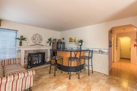 7024 Edinburgh Ct, Windsor, CA 95492 photo 10