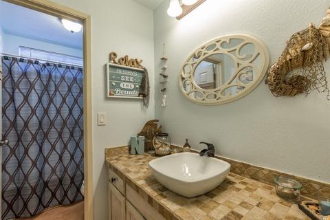 7024 Edinburgh Ct, Windsor, CA 95492 photo 13