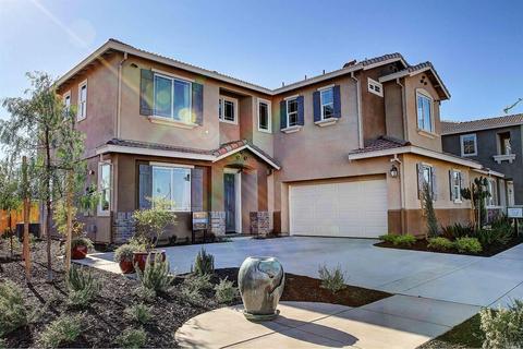 411 Aster St, Vacaville, CA 95688 photo 2