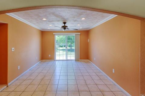 400 Billington Ln, Windsor, CA 95492 photo 15