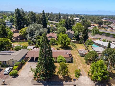 400 Billington Ln, Windsor, CA 95492 photo 2