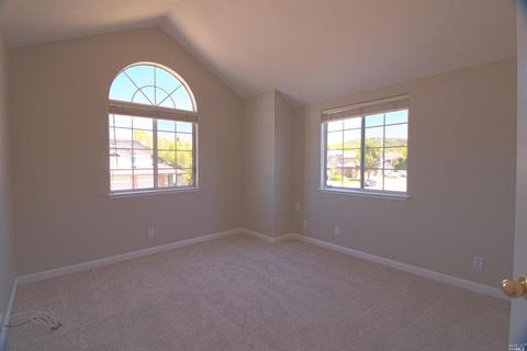 9143 Piccadilly Cir, Windsor, CA 95492 photo 14