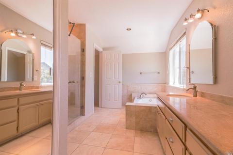 9143 Piccadilly Cir, Windsor, CA 95492 photo 11