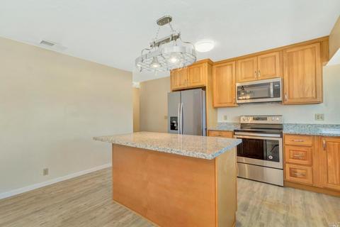 2143 Strauss Dr, Fairfield, CA 94533 photo 11