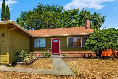 2143 Strauss Dr, Fairfield, CA 94533 photo 2