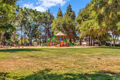 2143 Strauss Dr, Fairfield, CA 94533 photo 36