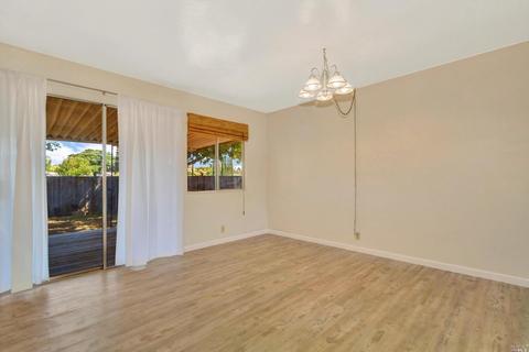 2143 Strauss Dr, Fairfield, CA 94533 photo 8