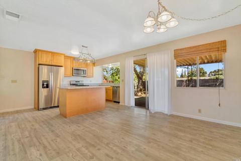 2143 Strauss Dr, Fairfield, CA 94533 photo 7
