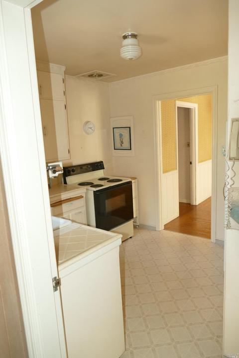 110 Fairview Dr, Napa, CA 94559 photo 5