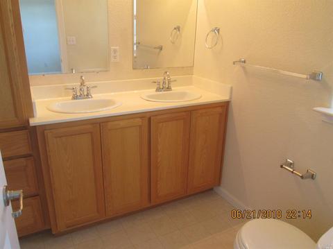 300 Locust Dr #29, Vallejo, CA 94591 photo 7