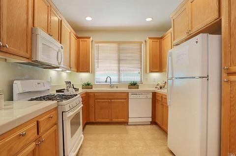 4208 Roxbury Dr, Tracy, CA 95377 photo 7