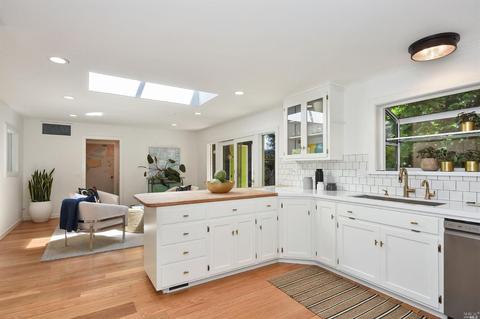 17 Vasco Dr, Mill Valley, CA 94941 photo 6