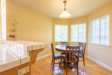 2360 Appolinaris Dr, Ukiah, CA 95482 photo 3